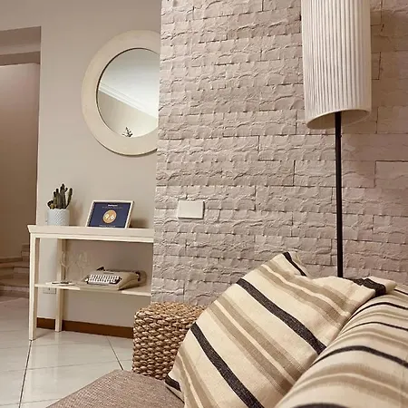 Il Bottone D'argento جنوى