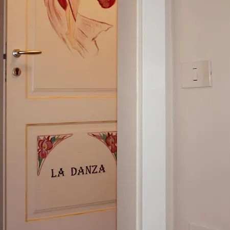 Il Bottone D'argento فندق مبيت وإفطار