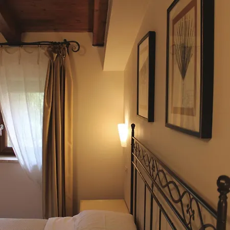 فندق مبيت وإفطار Il Bottone D'argento 4*