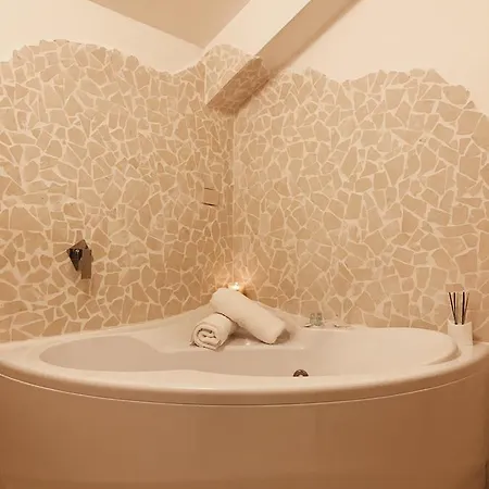 Il Bottone D'argento 4* Gaète
