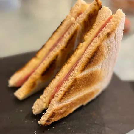Il Bottone D'argento Couette-café